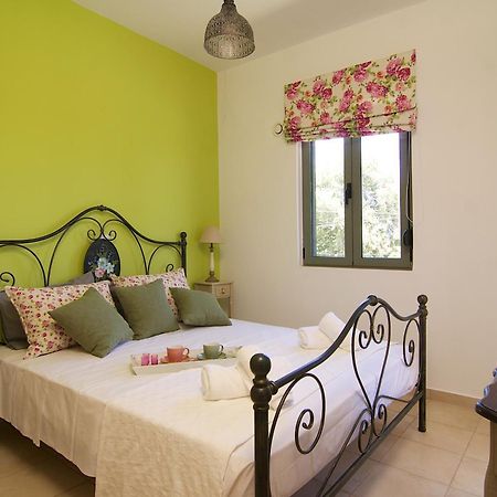 Loutra Resort Room photo