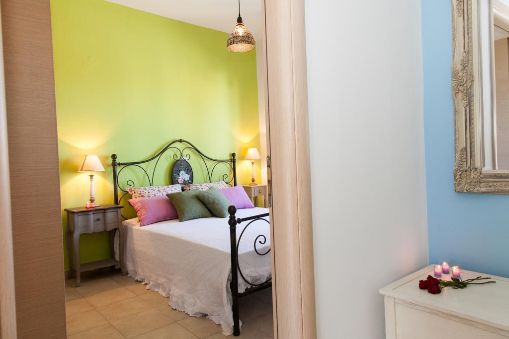 Loutra Resort Room photo