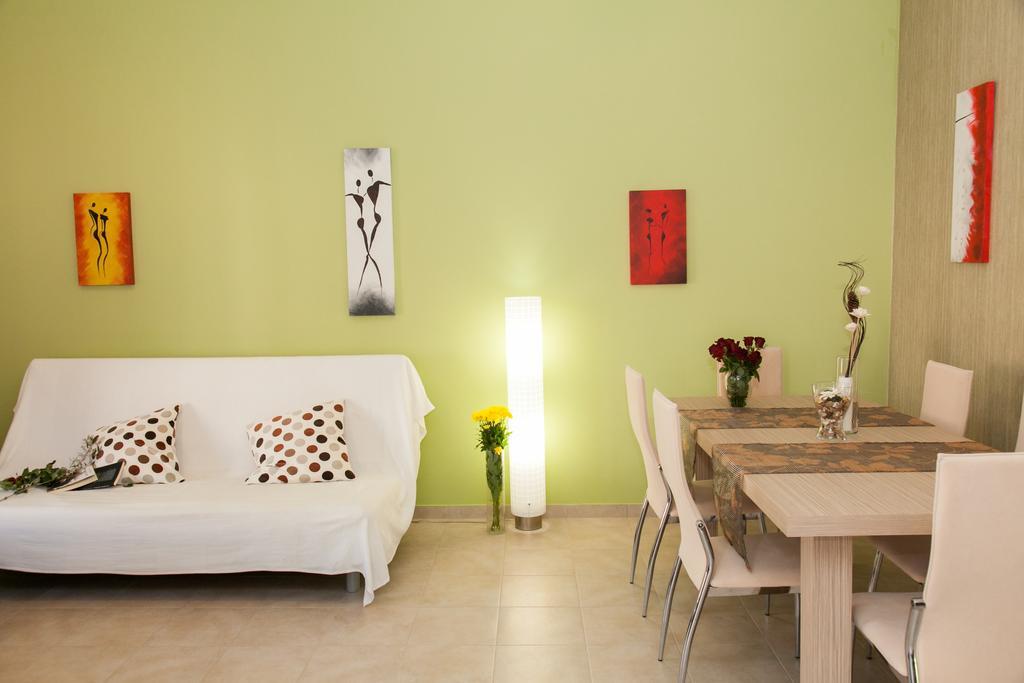Loutra Resort Room photo