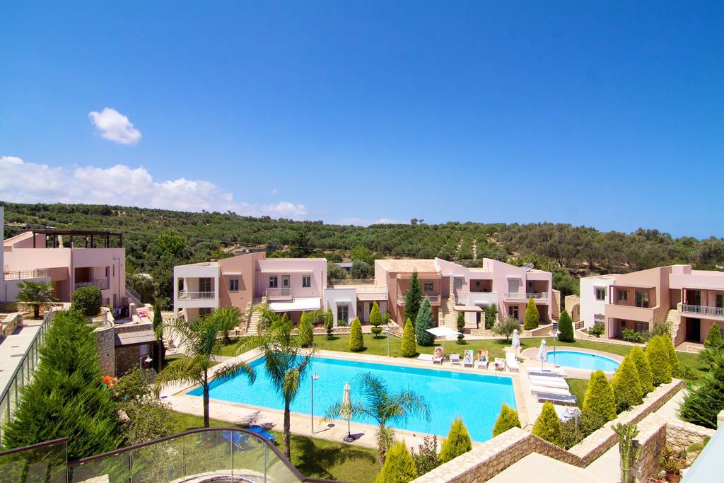 Loutra Resort Exterior photo