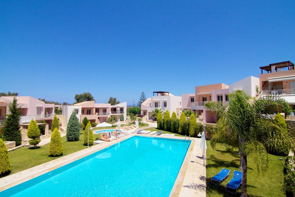 Loutra Resort Exterior photo